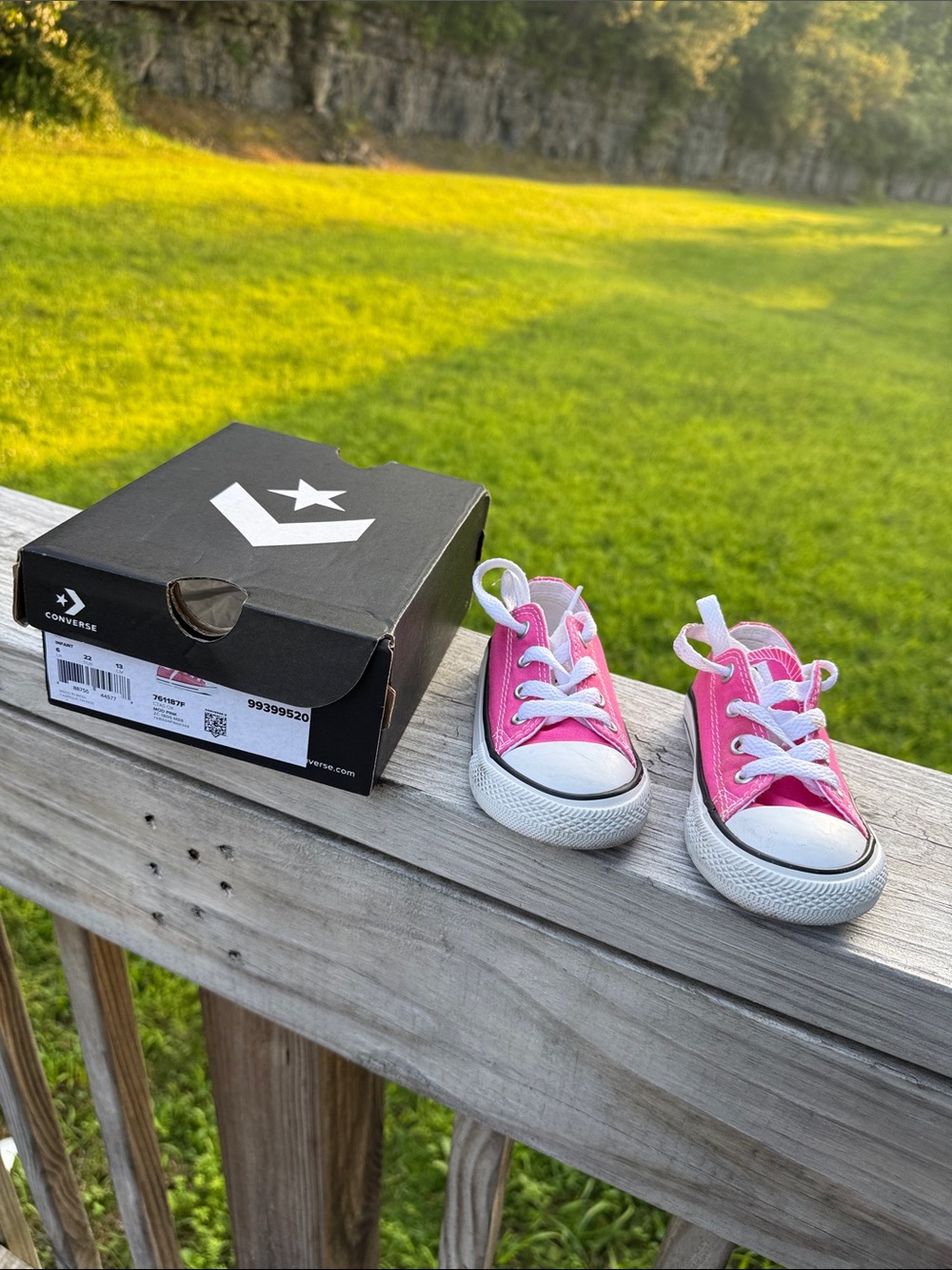 Converse Kids Pink Canvas Low-Top Sneakers with White Toe Cap